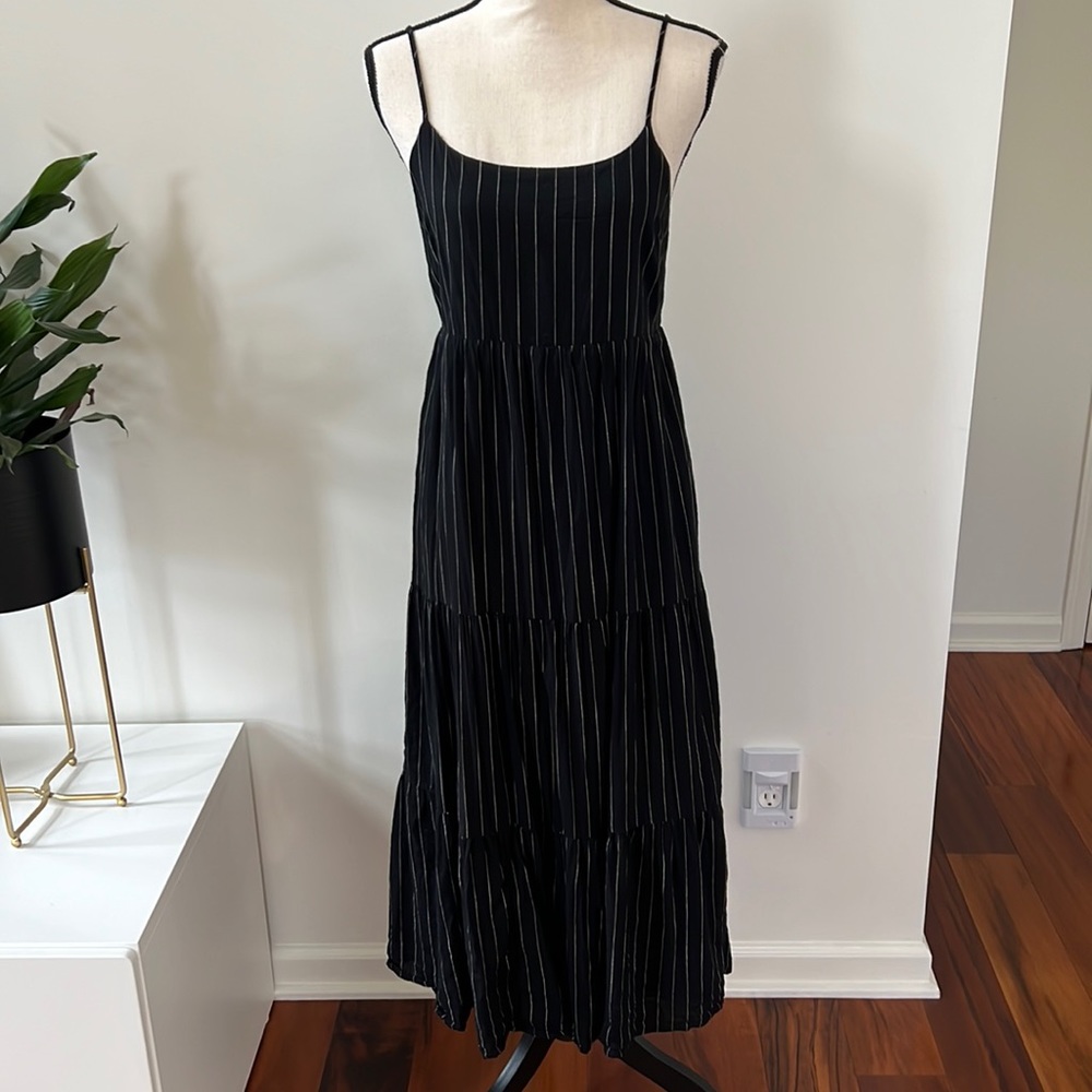 dip Maxi Dress